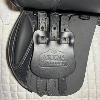 Arena Childrens GP *NEW* Black 14" ADJ 6 | Saddles Direct