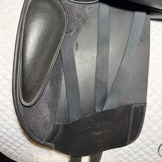 Arena Cob Dressage Black 16.5" ADJ 7 | Saddles Direct