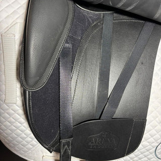 Arena Dressage *EX - DEMO* Black 17" 5 | Saddles Direct