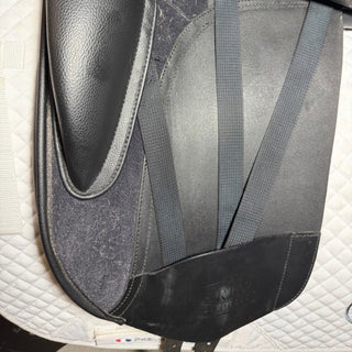 Arena Dual Flap Dressage Black 16.5" ADJ 7 | Saddles Direct