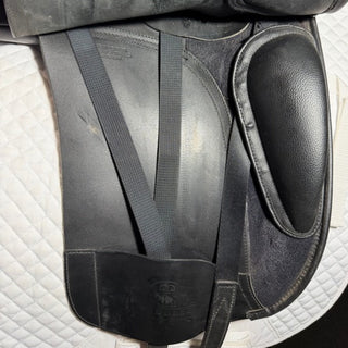 Arena Dual Flap Dressage Black 17.5" ADJ 8 | Saddles Direct