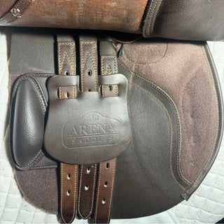 Arena Dual Flap Jump Brown 17" ADJ 8 | Saddles Direct