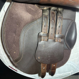 Arena Dual Flap Jump Brown 17" ADJ 7 | Saddles Direct