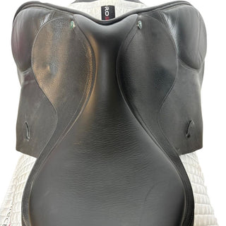 Arena Jump Black 16.5" ADJ 5 | Saddles Direct