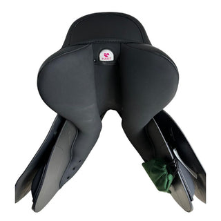 Arena Jump Black 17" ADJ 7 | Saddles Direct