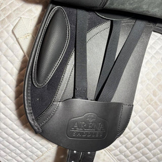Arena Pony Dressage *New* Black 16" ADJ 7 | Saddles Direct