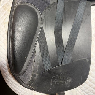 Arena Wide/Cob Dressage Black 16.5" ADJ 7 | Saddles Direct