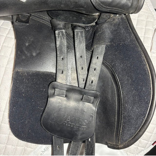Bates All Purpose GP Heritage Black 17" ADJ 7 | Saddles Direct