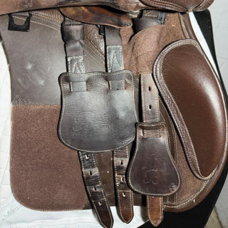 Bates All Purpose GP Heritage Leather Brown 17.5" ADJ 8 | Saddles Direct