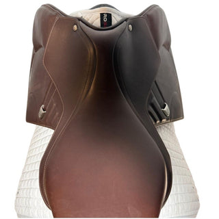 Bates Apex Jump Brown 17.5" ADJ 6 | Saddles Direct