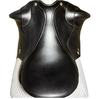 Bates Artiste Monoflap Dressage Black 17" ADJ Size 1 6 | Saddles Direct