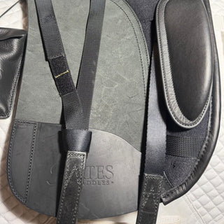 Bates Dressage Heritage Leather Black 17" ADJ 8 | Saddles Direct