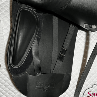 Bates Isabell Icon Luxe *NEW* Black 16.5" 5 | Saddles Direct