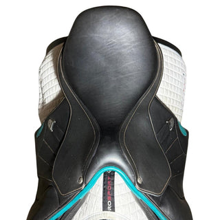 Bates Victrix Jump Black 16.5" ADJ 4 | Saddles Direct