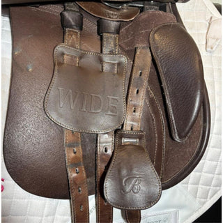 Bates Wide/Cob All Purpose GP Brown 17" ADJ 6 | Saddles Direct