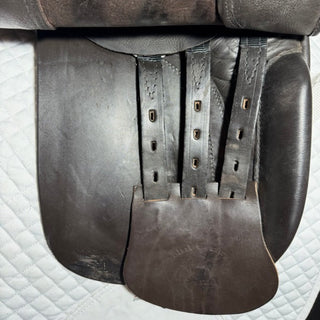 Black Country Classic WH/Show Brown 16.5" W 7 | Saddles Direct
