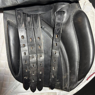 Black Country GP Event Black 17" XW 8 | Saddles Direct