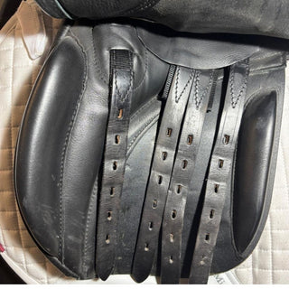 Black Country GP Event Black 17" XW 7 | Saddles Direct