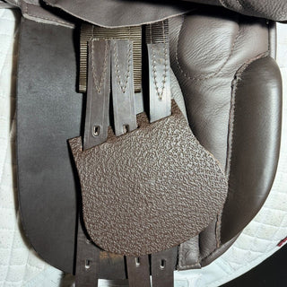 Black Country GPD GP Brown 16.5" XW 8 | Saddles Direct