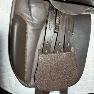 Black Country GPD GP Brown 16.5" XW 7 | Saddles Direct