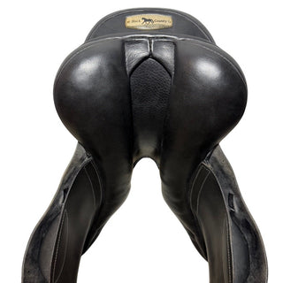 Black Country Quantum Jump Black 17" M 9 | Saddles Direct