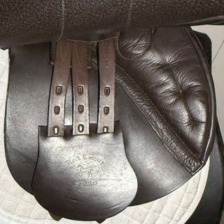 Black Country Spur Jump Brown 17.5" M 8 | Saddles Direct