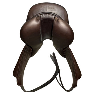 Butet "C" Monoflap Jump Brown 17.5" W 7 | Saddles Direct
