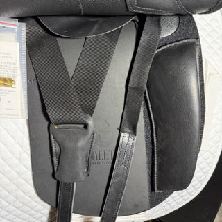 Cavaletti Collection Covered Leather Pony Dressage Black 16" ADJ 8 | Saddles Direct
