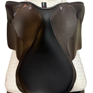 Cavaletti Collection VSD Brown 17" ADJ 6 | Saddles Direct