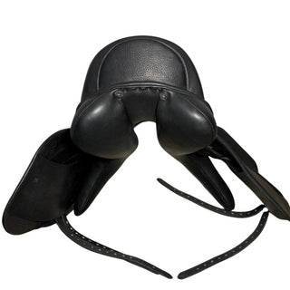 Cavaletti Warmblood Monoflap Dressage Black 16" ADJ 7 | Saddles Direct