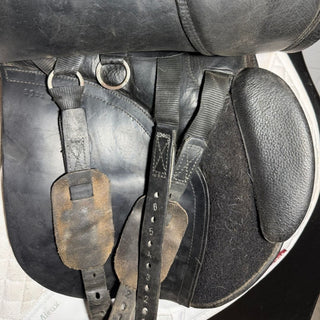 Chunky Monkey GP Black 17.5" W 8 | Saddles Direct