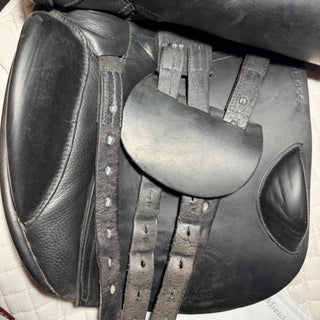 Chunky Monkey GP Black 17.5" W 7 | Saddles Direct