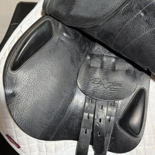 Equipe Expression Dual Flap Jump Black 16.5" W +2 7 | Saddles Direct