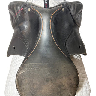 Equipe Expression Dual Flap Jump Black 17" +2 W 6 | Saddles Direct