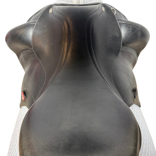 Equipe Olympia Monoflap Dressage Black 17" +2.5 XW 6 | Saddles Direct