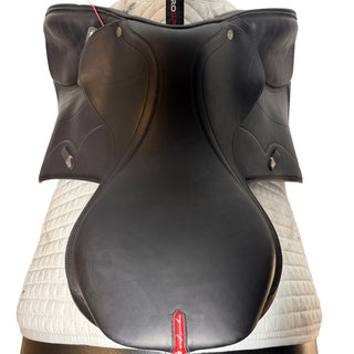 Equipe Synergy Dual Flap Jump Black 17" +1 MW 6 | Saddles Direct
