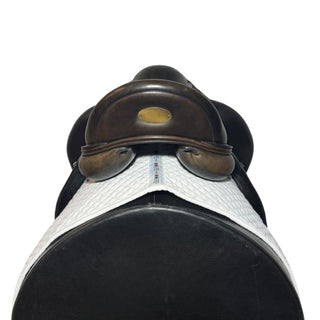Equipe Viktoria Dressage Black 17" W +2 5 | Saddles Direct