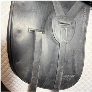 Erreplus Elena Dressage Black 17" M 7 | Saddles Direct