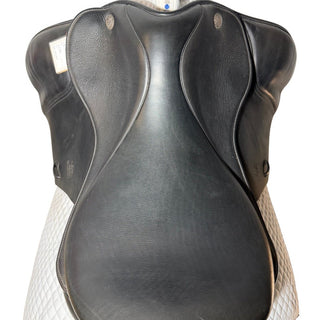 Fairfax Classic Cupped Flap Dressage Black 17.5" ADJ 6 | Saddles Direct