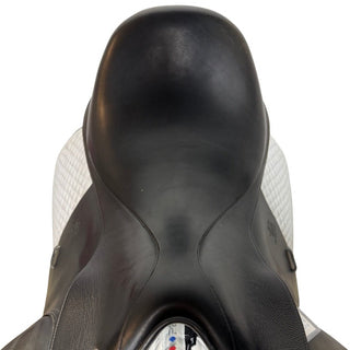 Fairfax Classic Cupped Flap Dressage MDC Dressage Black 17.5" ADJ 4 | Saddles Direct