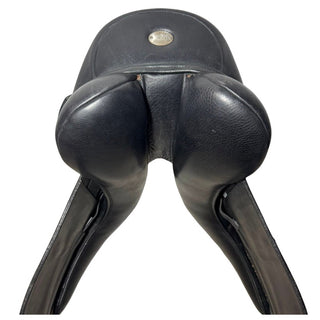 Fairfax Classic Dressage Black 17" ADJ 7 | Saddles Direct