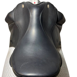 Fairfax Classic Dressage Black 17" ADJ 6 | Saddles Direct