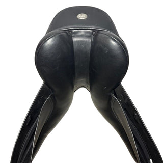 Fairfax Classic Dressage Black 17.5" ADJ 7 | Saddles Direct