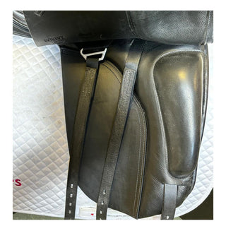 Black Fairfax Classic Dressage MDC Black 17.5" ADJ 6 - Saddles Direct