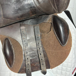 Fairfax Classic Jump Brown 17" ADJ 8 | Saddles Direct