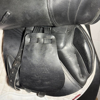 Fairfax Classic Jump Plain Flap MJP Black 17" ADJ 8 | Saddles Direct