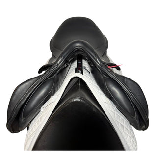 Fairfax Classic XC Monoflap Jump Black 17" ADJ 3 | Saddles Direct