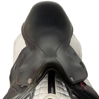 Fairfax Cupped Flap Classic Jump Black 17" ADJ 4 | Saddles Direct