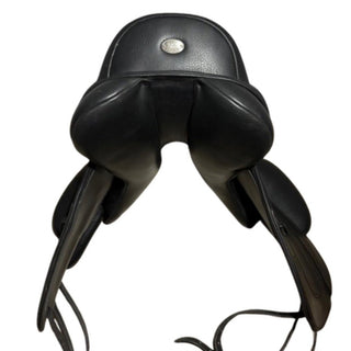 Fairfax Gareth Dressage MDG Black 17.5" ADJ 7 | Saddles Direct