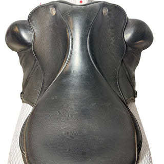 Fairfax Gareth MDG Dressage Black 17.5" ADJ 6 | Saddles Direct